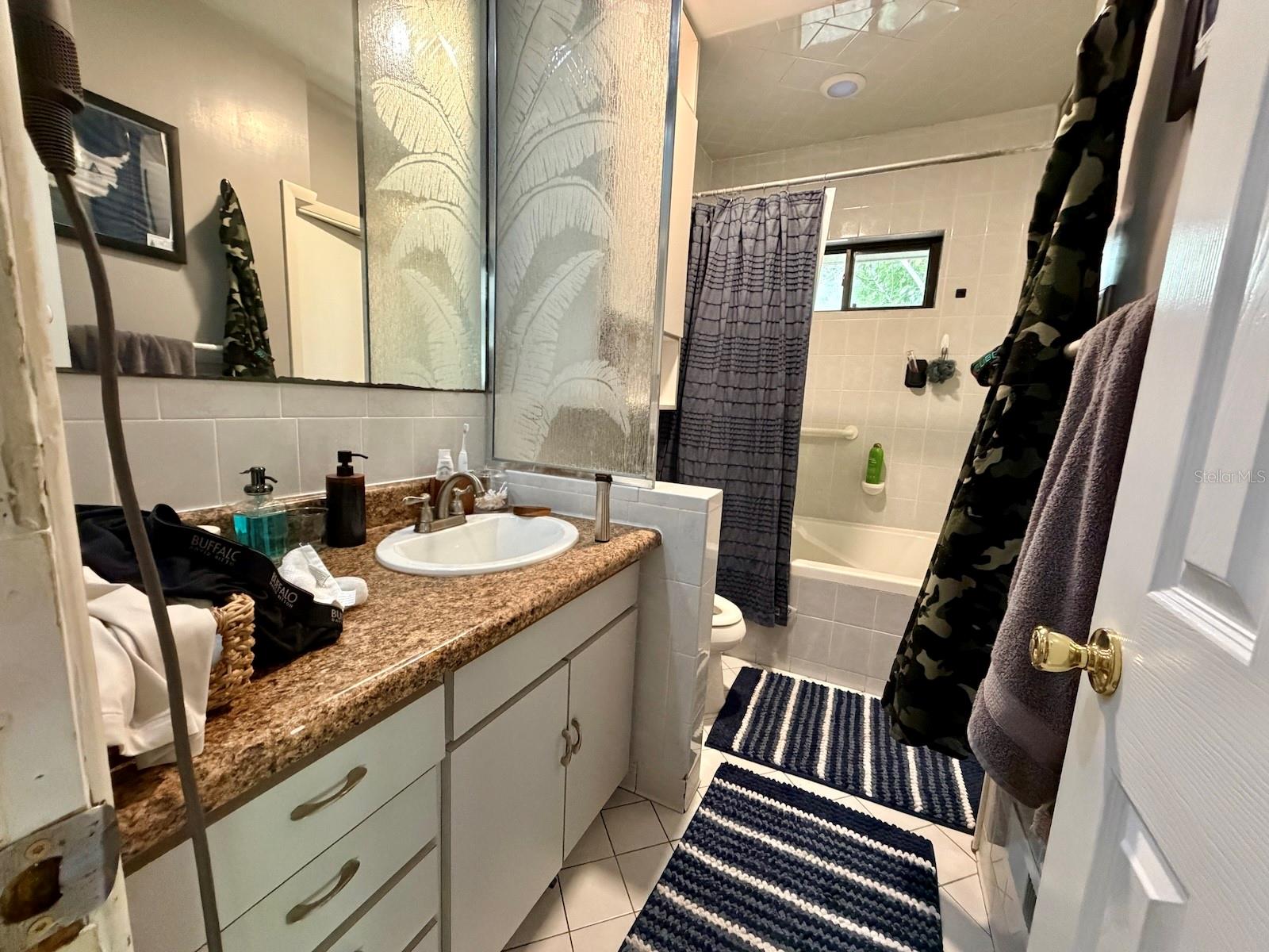 UNIVERSITY PARK - Residential Income