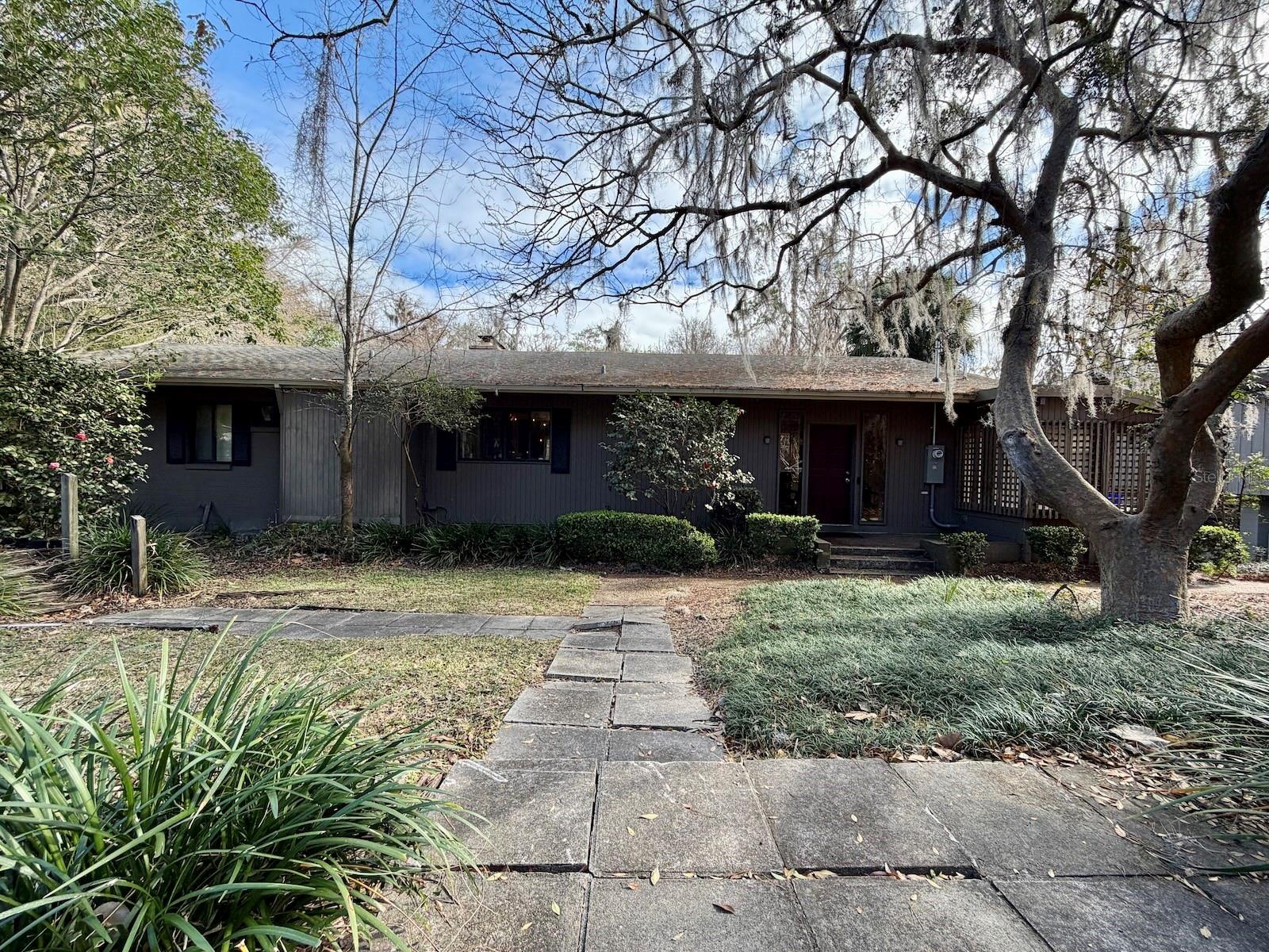 UNIVERSITY PARK - Residential Income