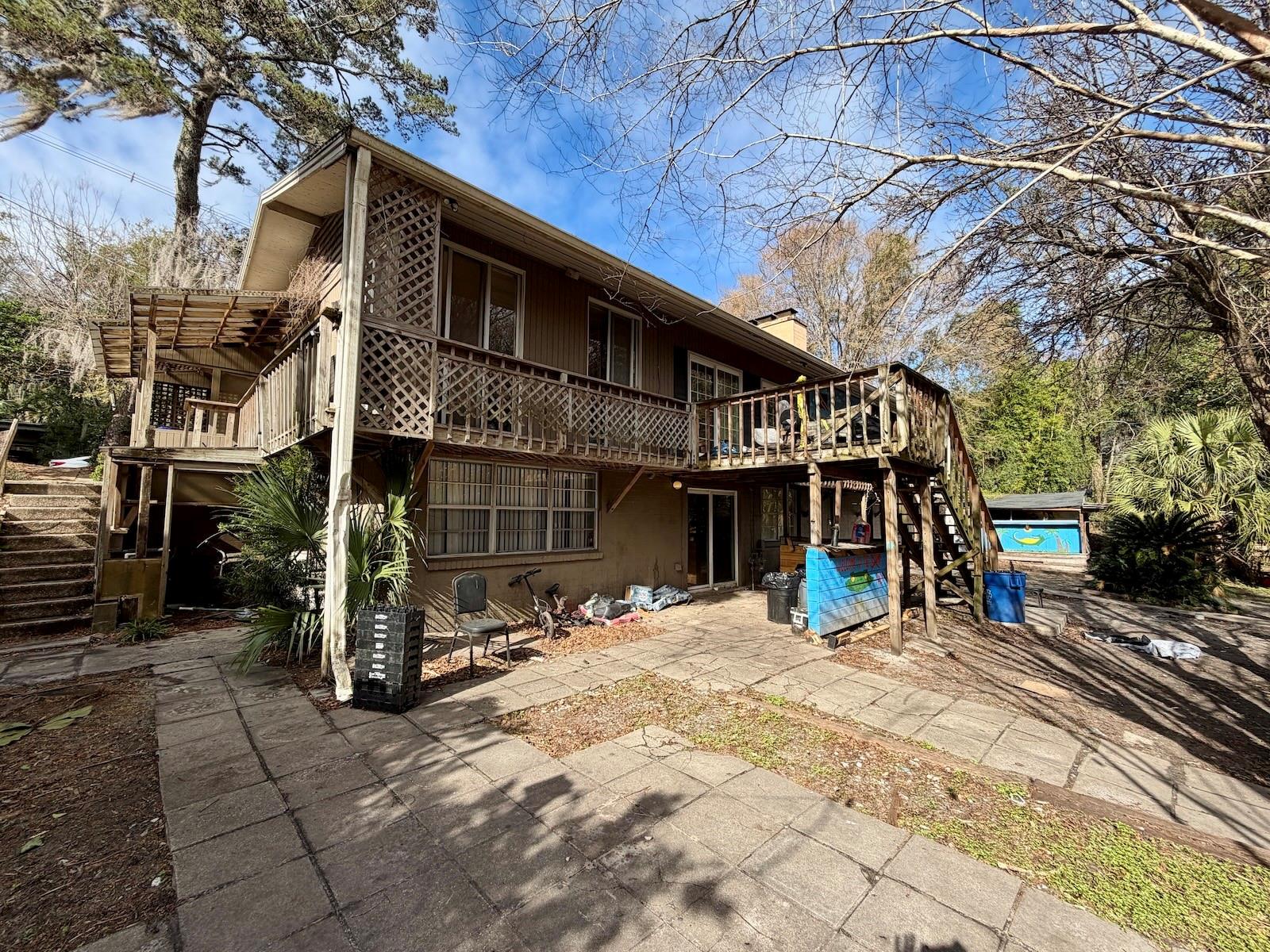 UNIVERSITY PARK - Residential Income