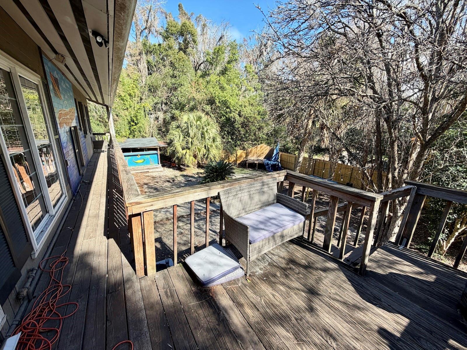 UNIVERSITY PARK - Residential Income