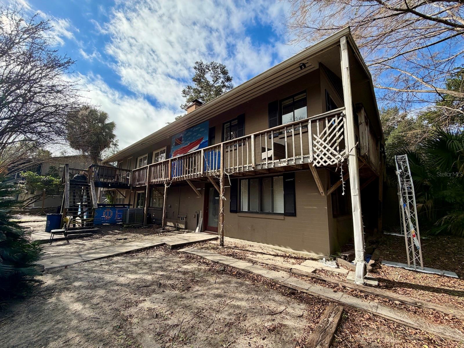 UNIVERSITY PARK - Residential Income