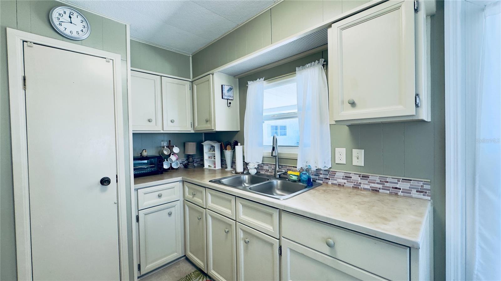 HARBOR COVE - Residential