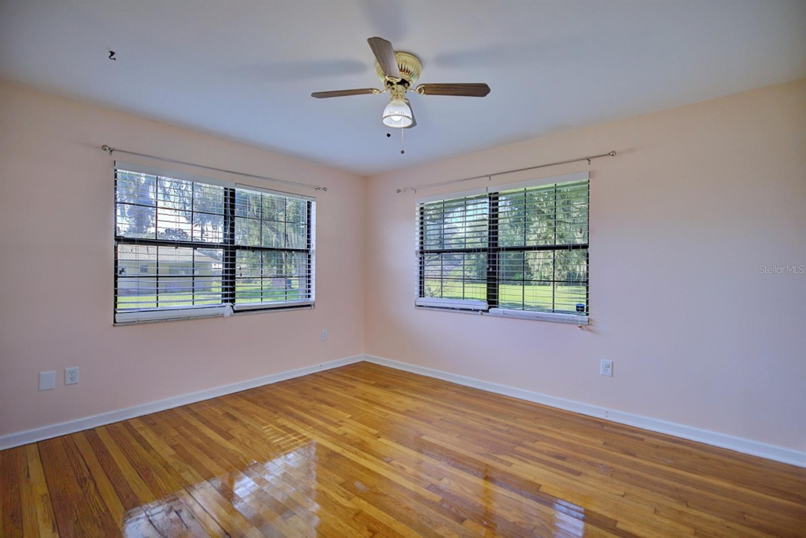 TOWN & COUNTRY ESTATES - Residential