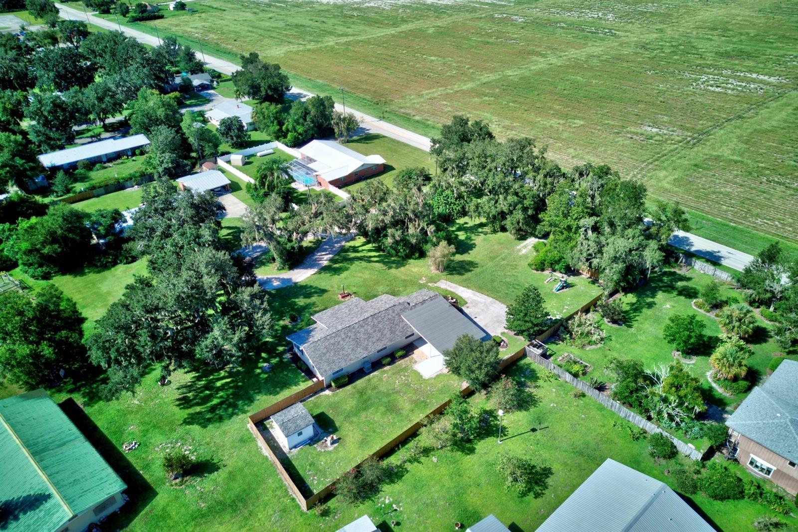 TOWN & COUNTRY ESTATES - Residential