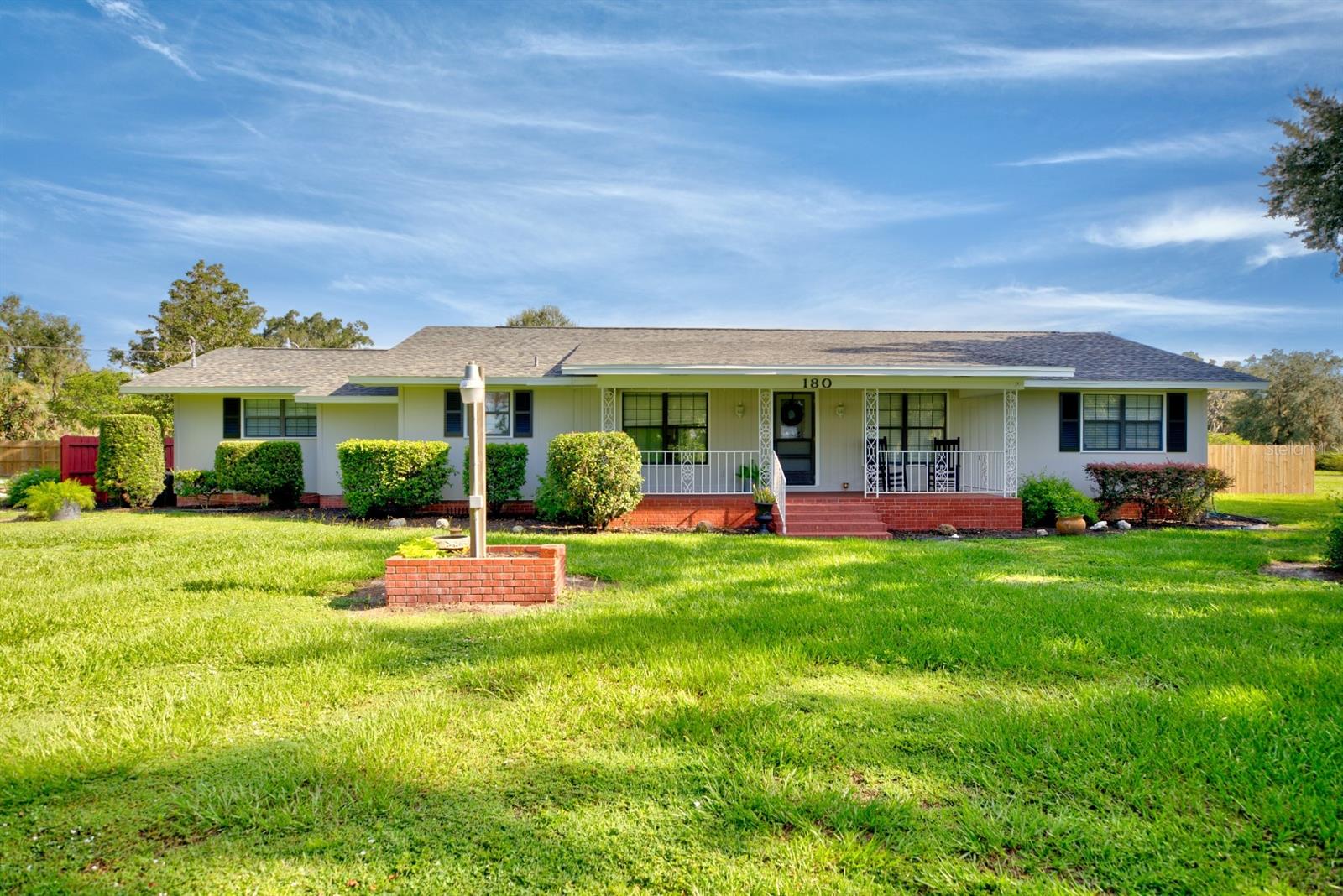 TOWN & COUNTRY ESTATES - Residential