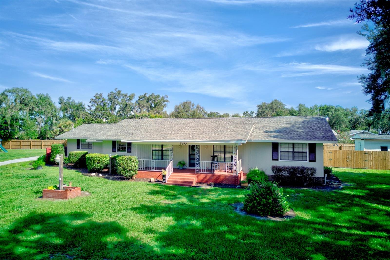 TOWN & COUNTRY ESTATES - Residential