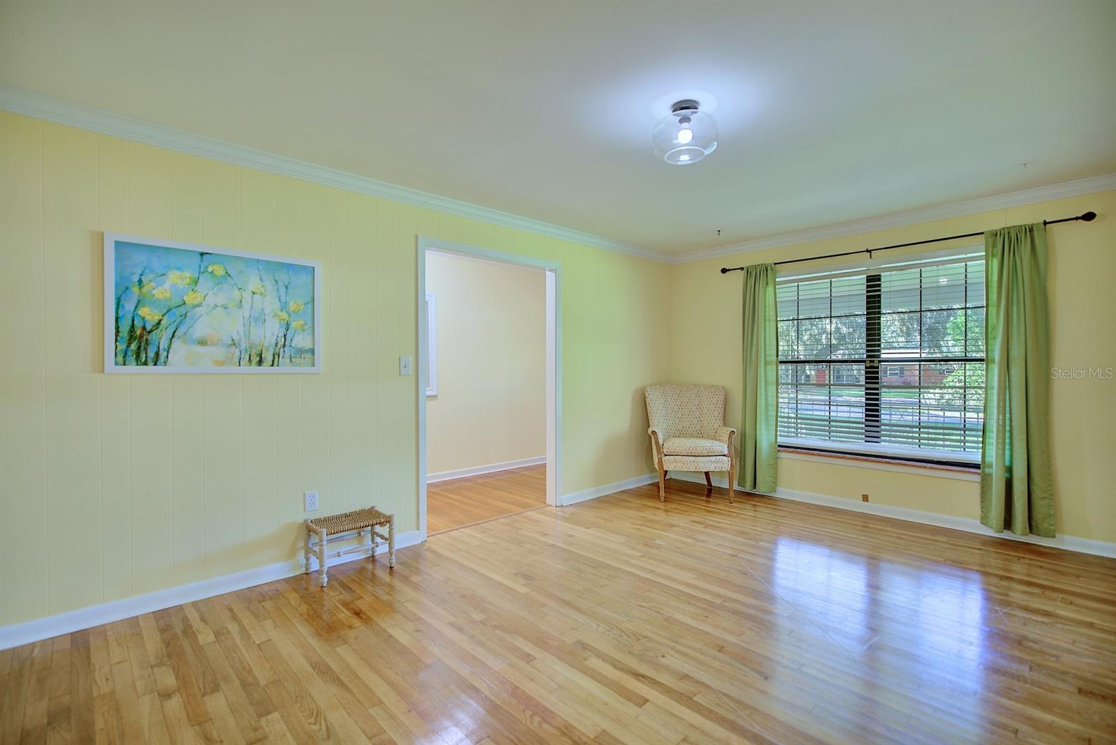 TOWN & COUNTRY ESTATES - Residential