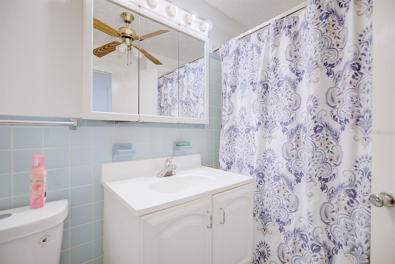 TOWN & COUNTRY ESTATES - Residential