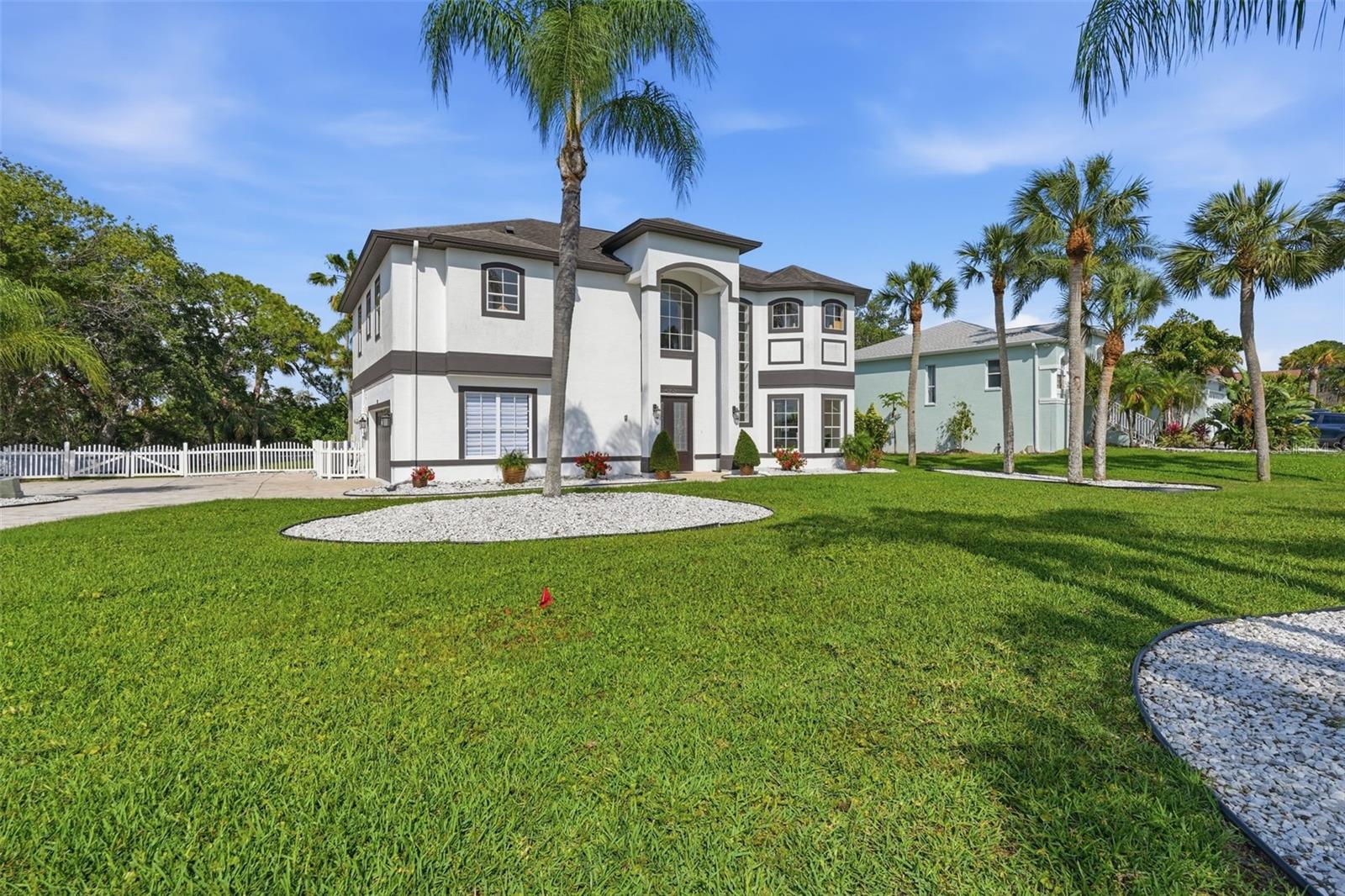 GULF HARBORS WOODLANDS - Residential