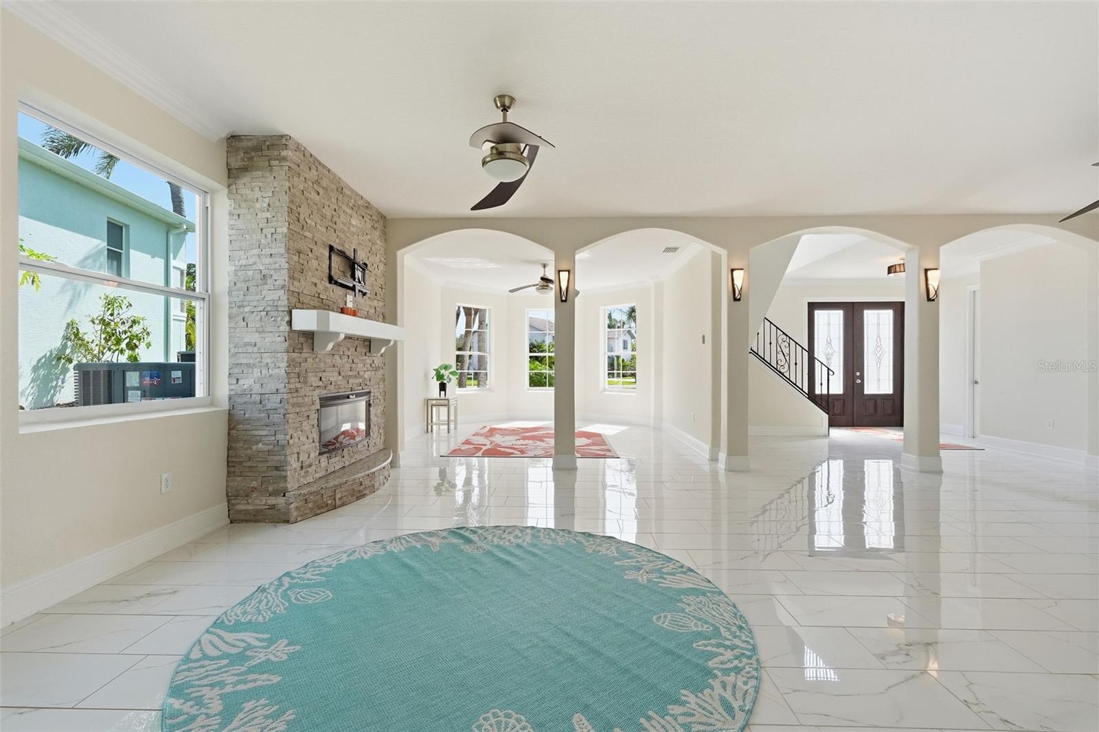GULF HARBORS WOODLANDS - Residential
