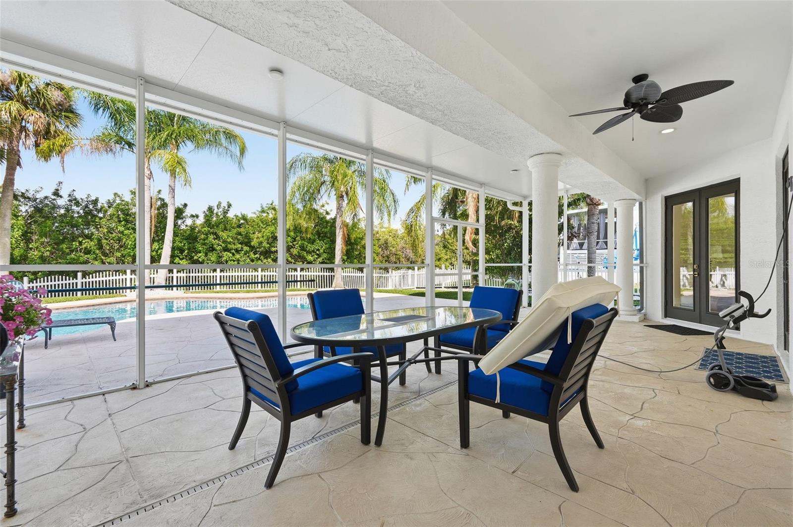 GULF HARBORS WOODLANDS - Residential