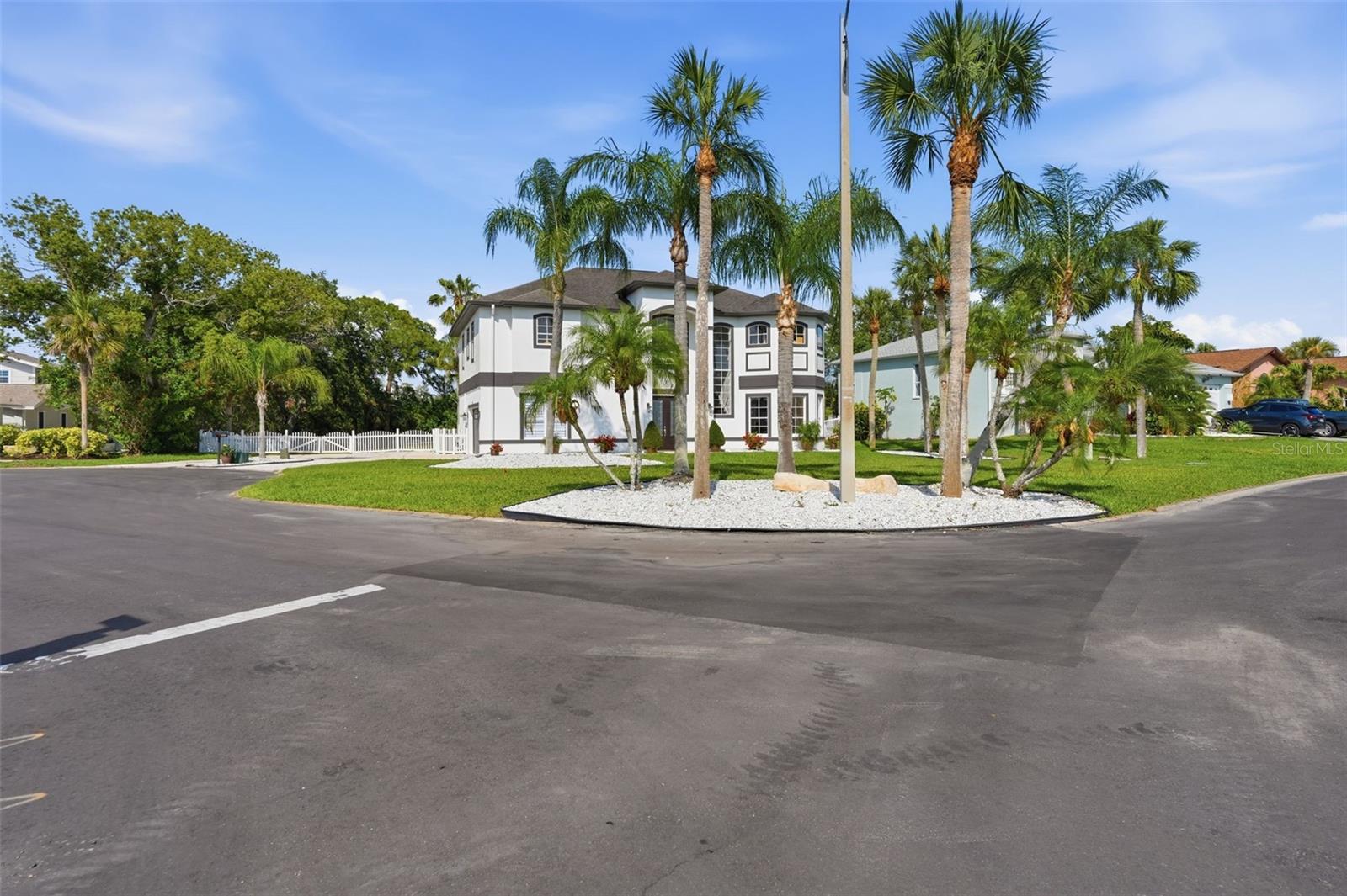GULF HARBORS WOODLANDS - Residential