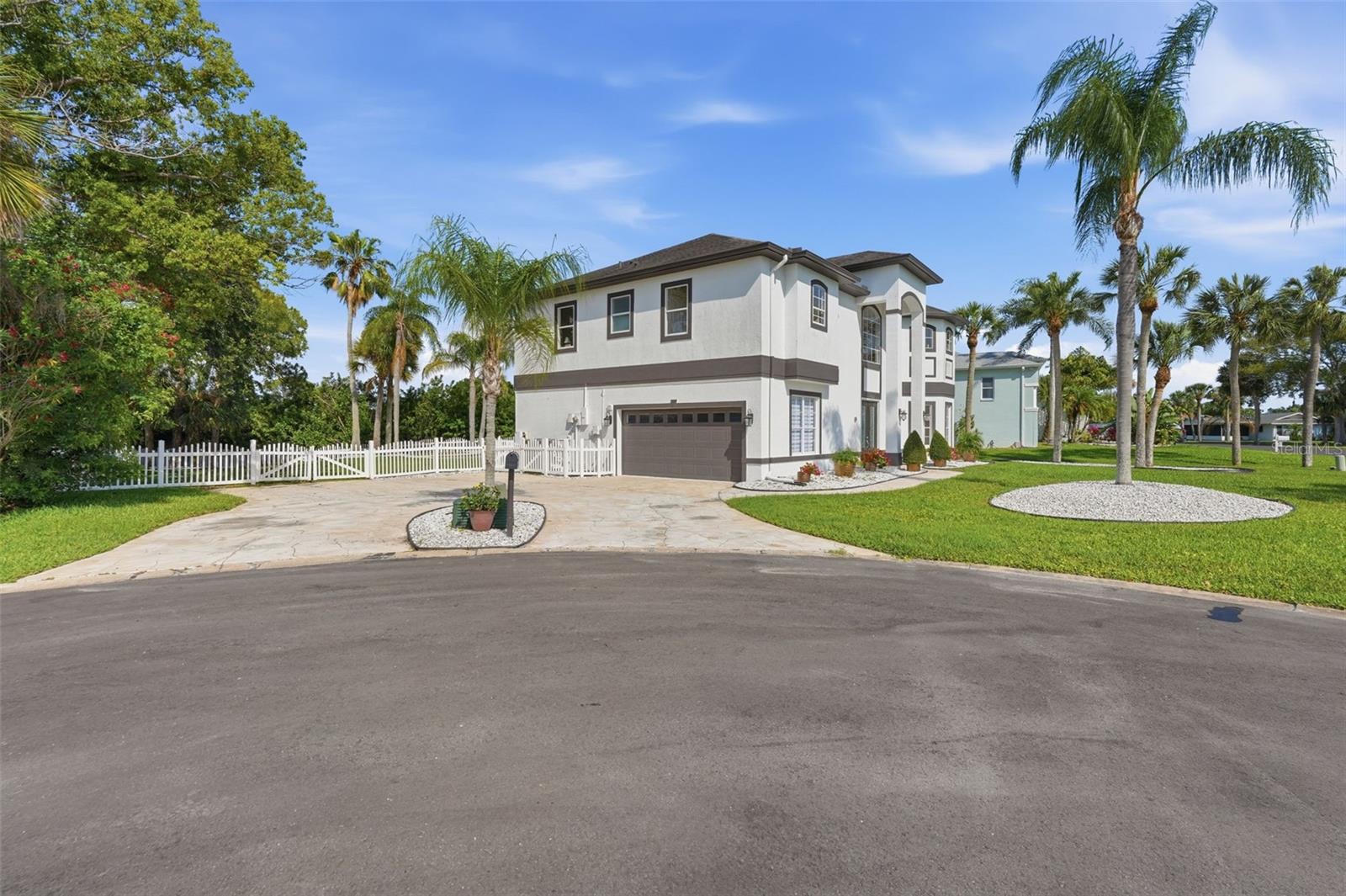 GULF HARBORS WOODLANDS - Residential