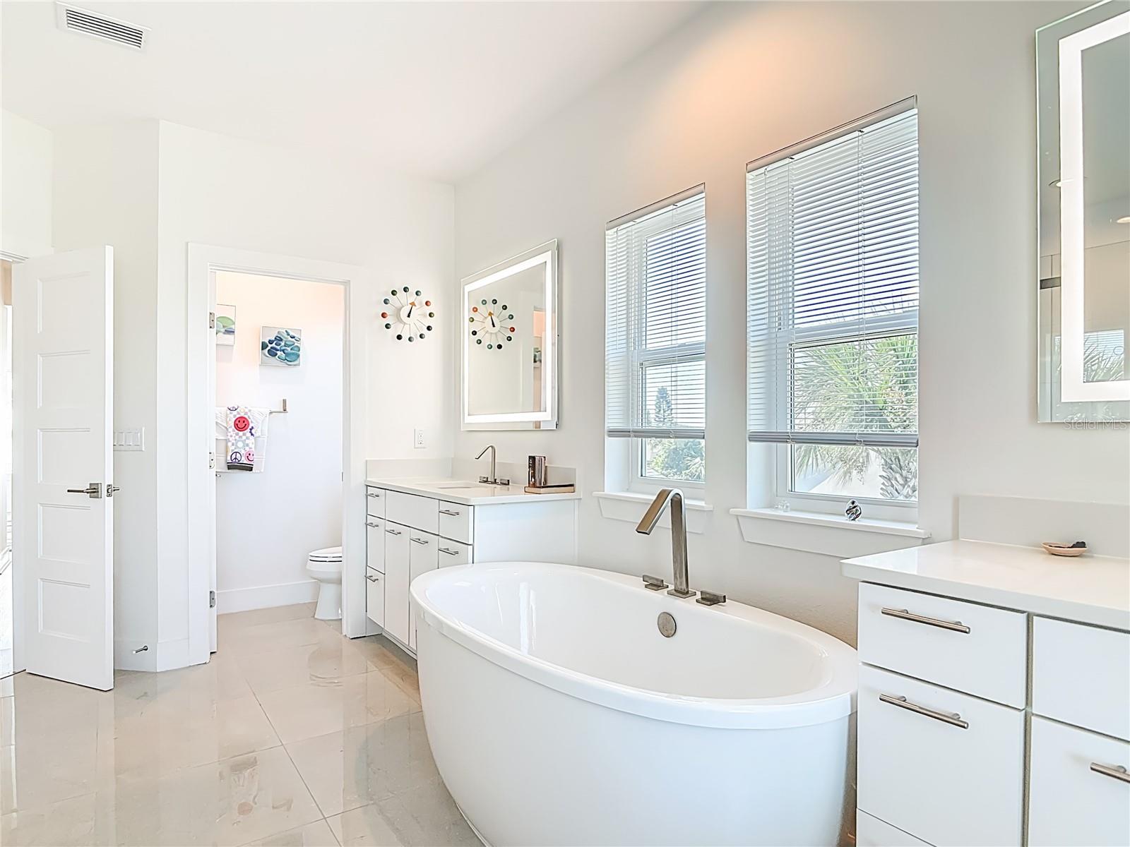 VERONA VILLAS SUB - Residential Lease