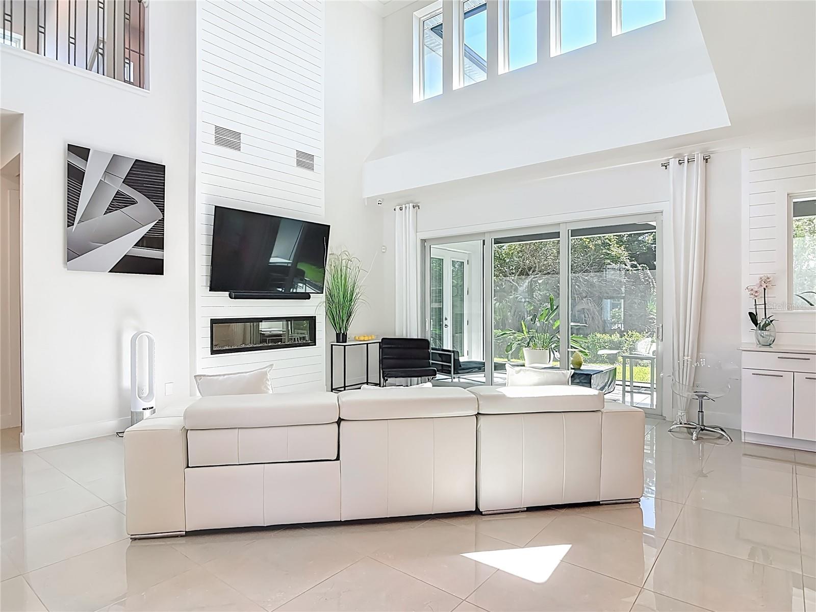 VERONA VILLAS SUB - Residential Lease