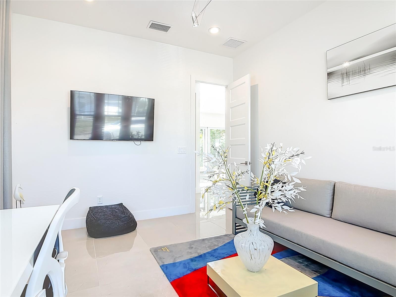 VERONA VILLAS SUB - Residential Lease