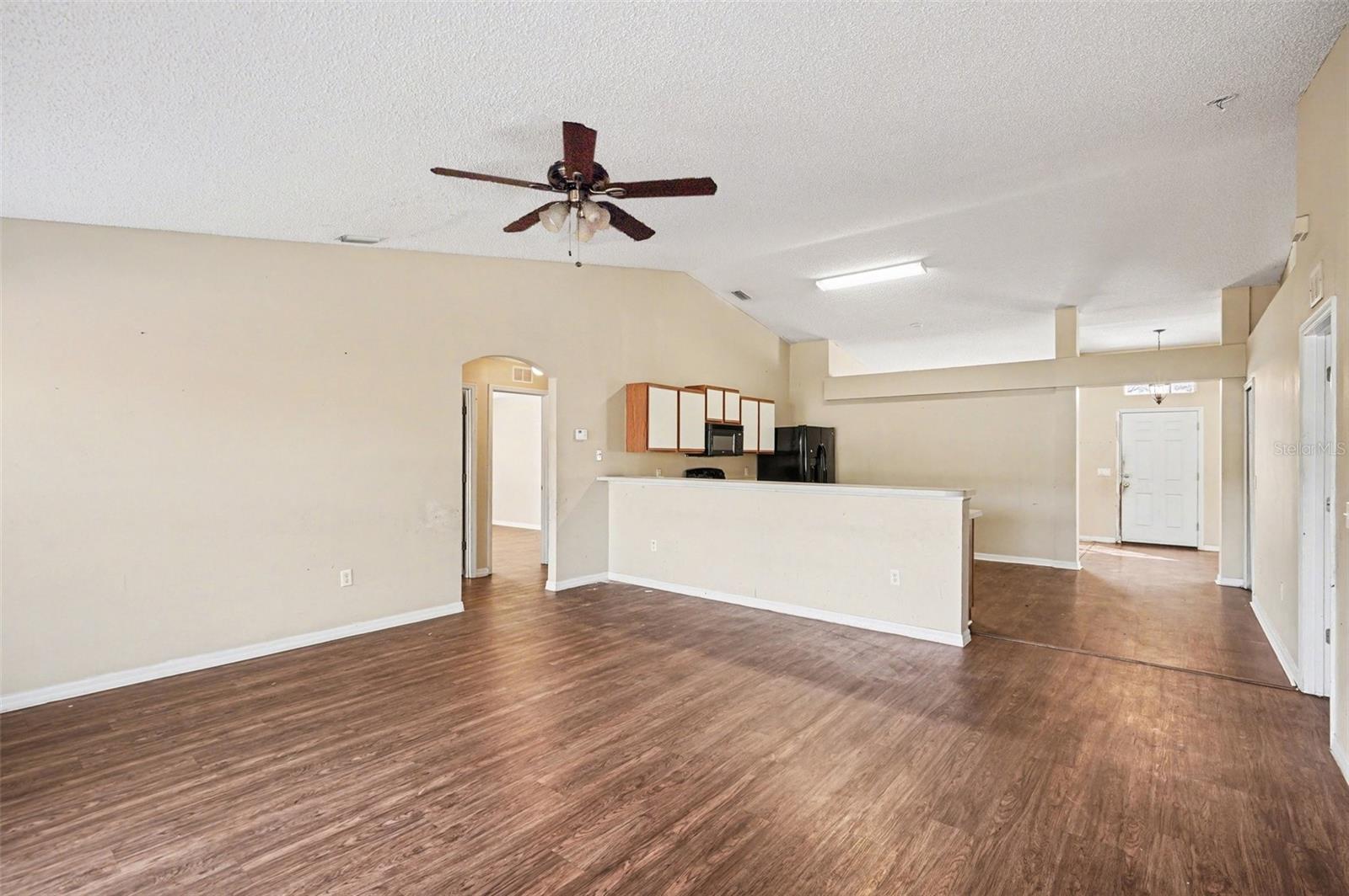 489 S FREEMAN ROAD NW