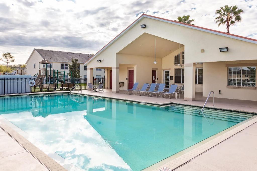 CLUB CORTILE CONDO PH 6 - Residential Lease