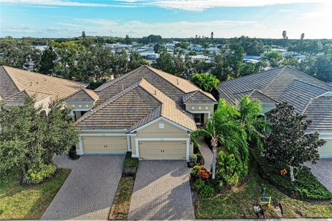 Photo of 4952 Maymont Park Circle, Bradenton, FL 34203 (MLS # A4674046)