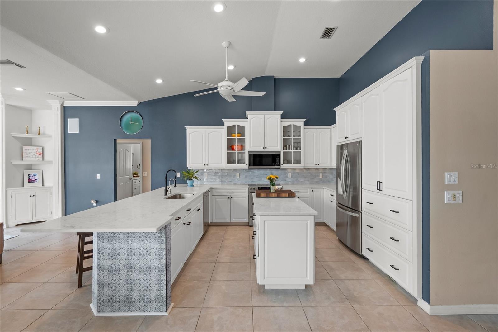ENGLEWOOD ISLES SUB - Residential