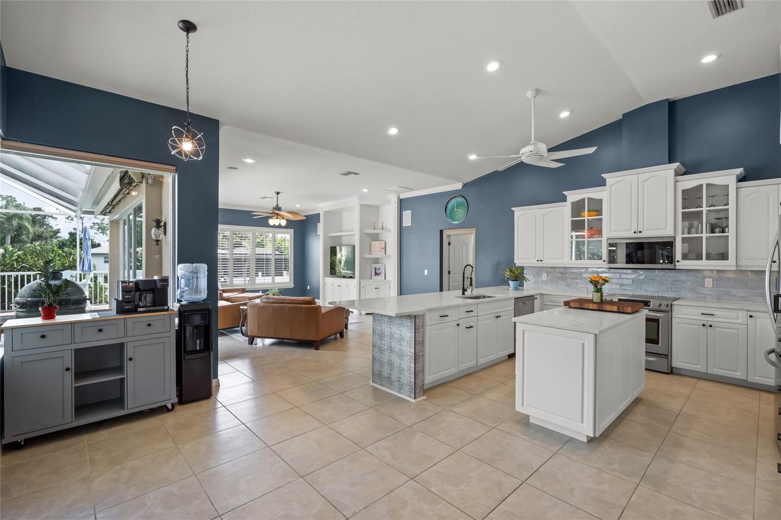 ENGLEWOOD ISLES SUB - Residential