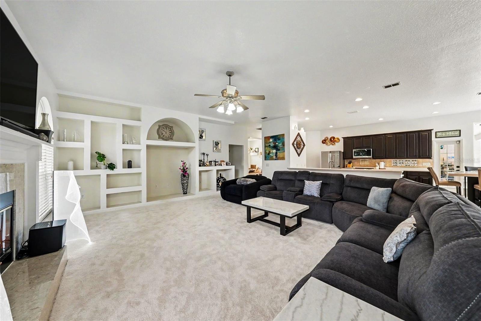 2528 CENTENNIAL FALCON DR