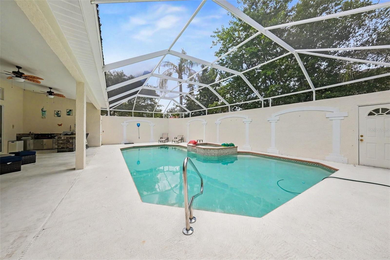 2528 CENTENNIAL FALCON DR