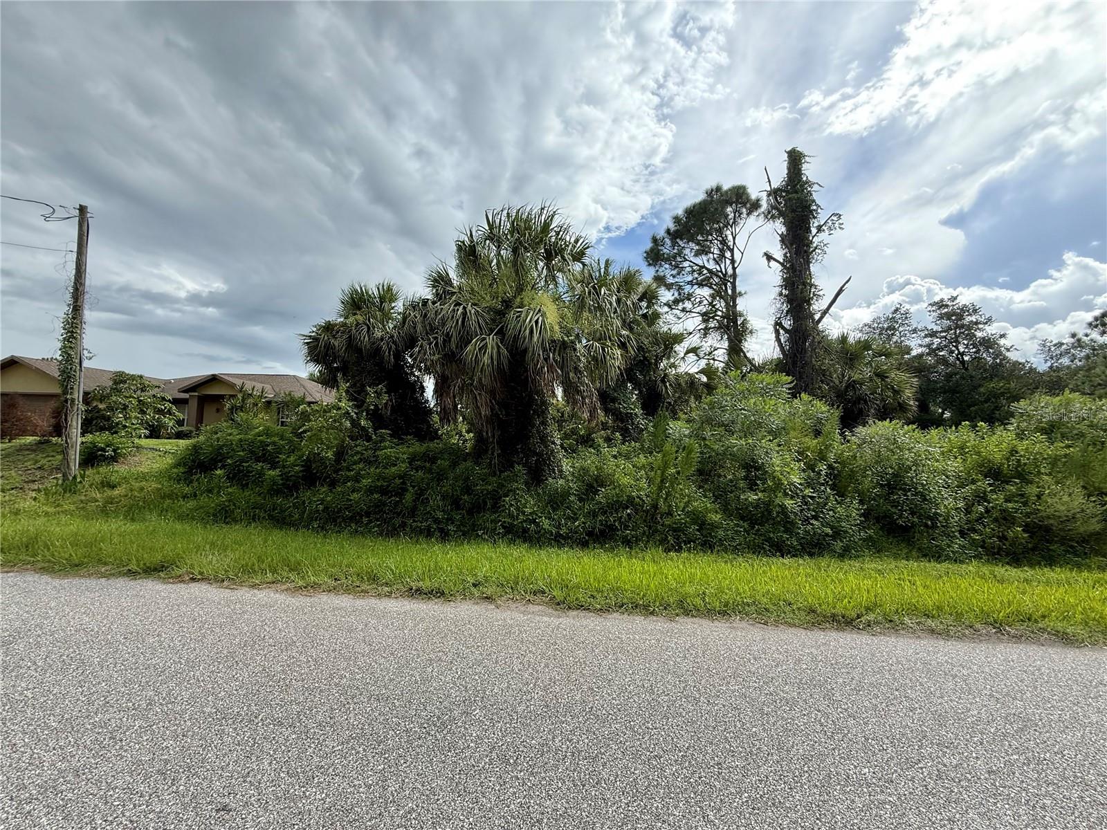 PORT CHARLOTTE SUB 32 - Land