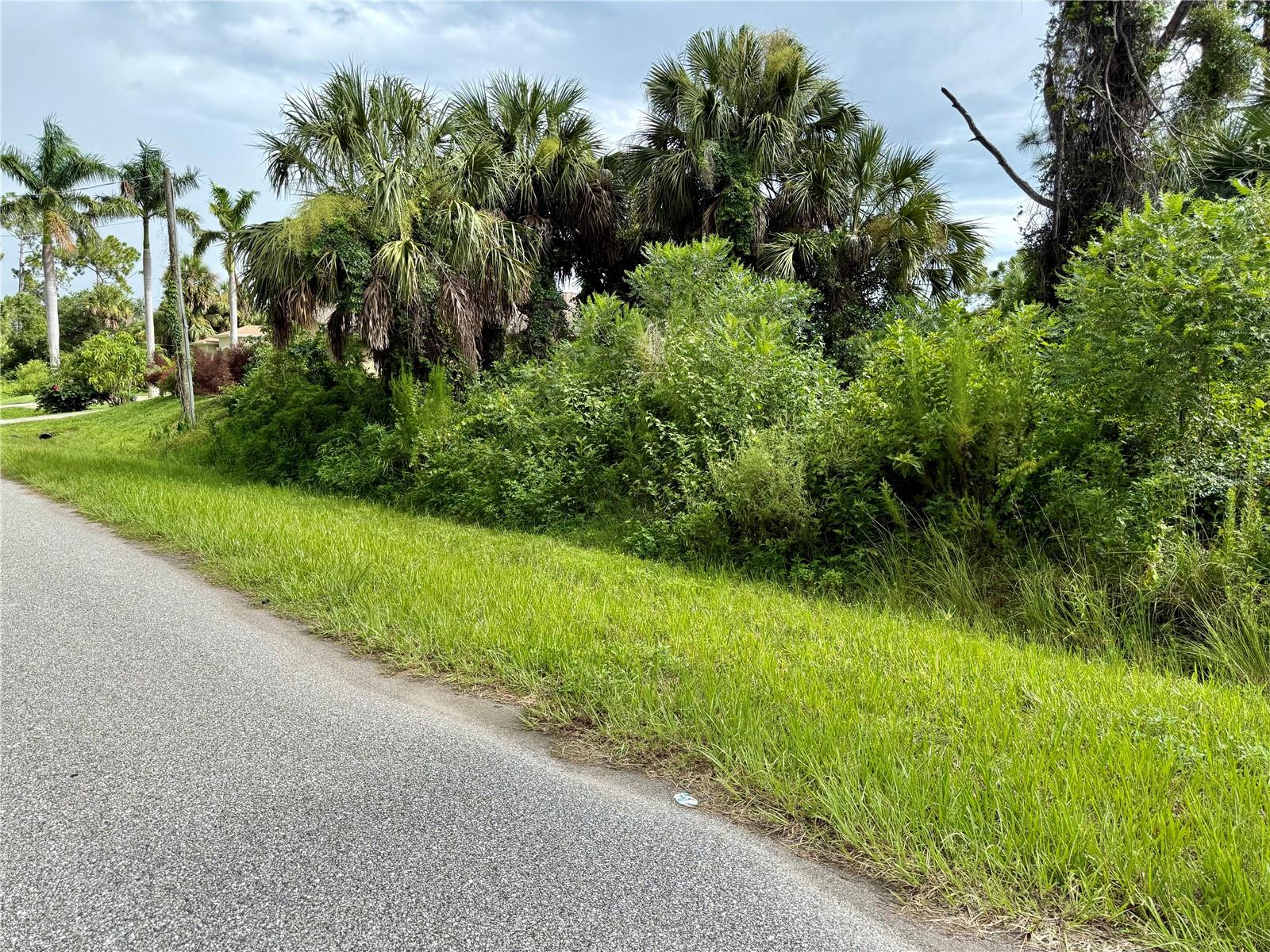 PORT CHARLOTTE SUB 32 - Land