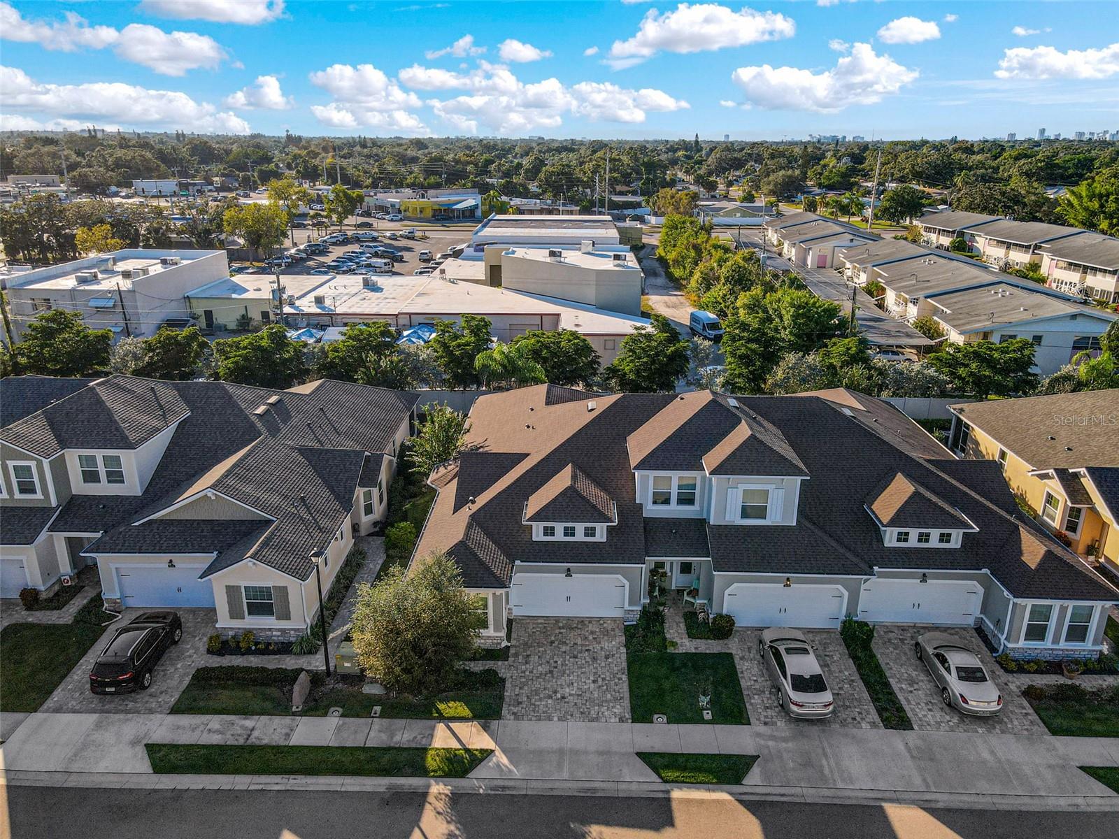 ENCLAVE/FRST LAKES - Residential