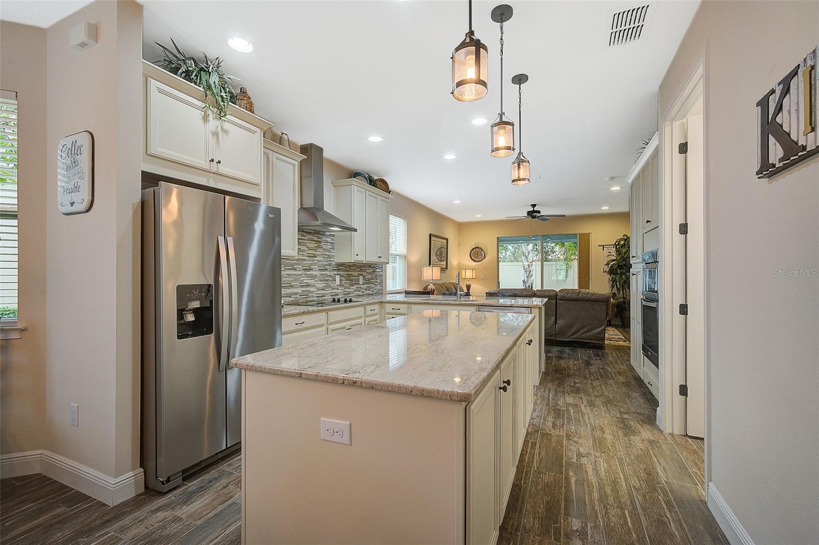 ENCLAVE/FRST LAKES - Residential