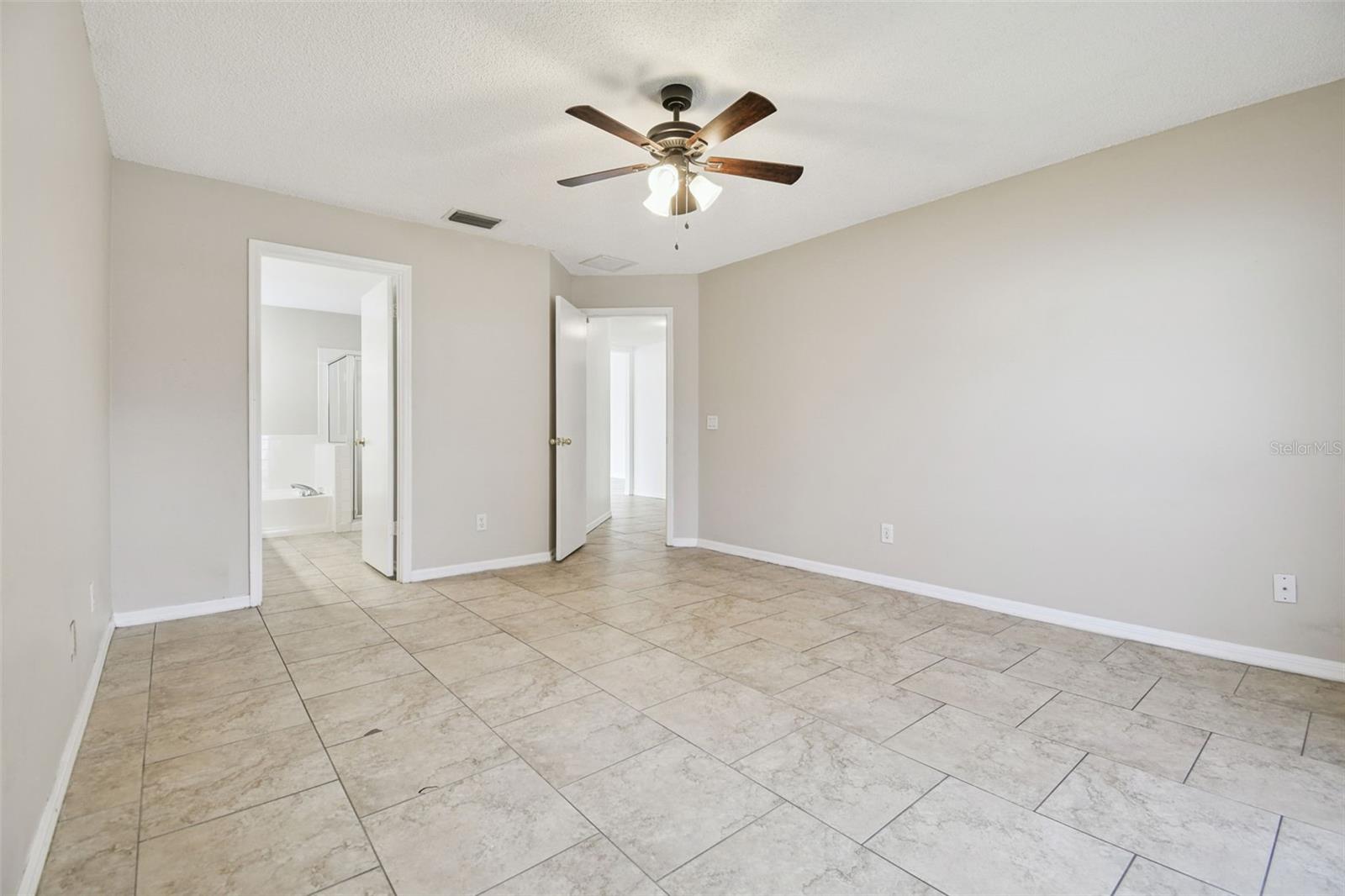 WILDEWOOD VILLAGE SUB - Residential Lease