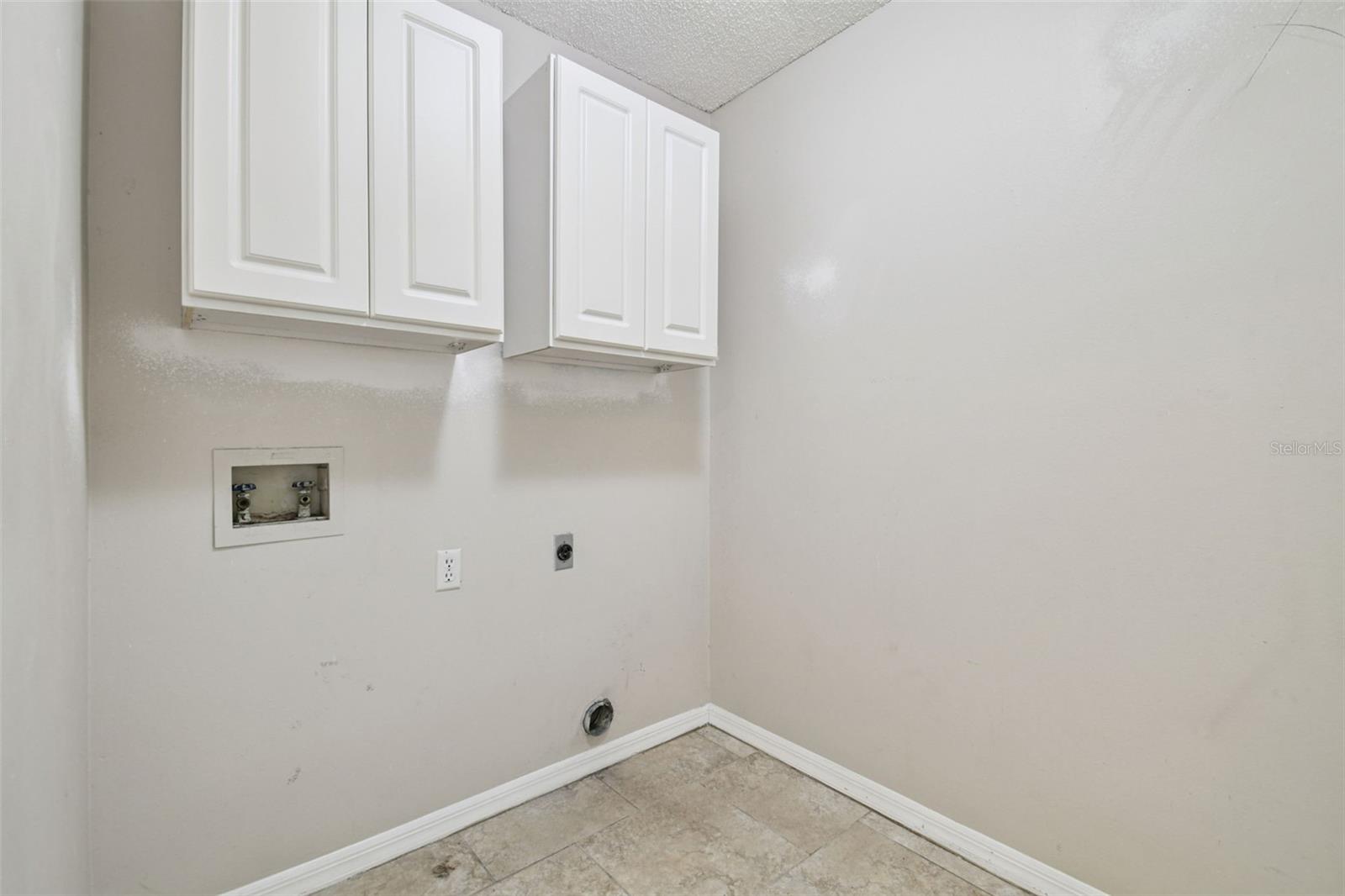 WILDEWOOD VILLAGE SUB - Residential Lease