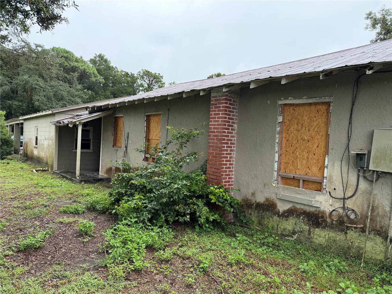 2311 S RONALD REAGAN BOULEVARD