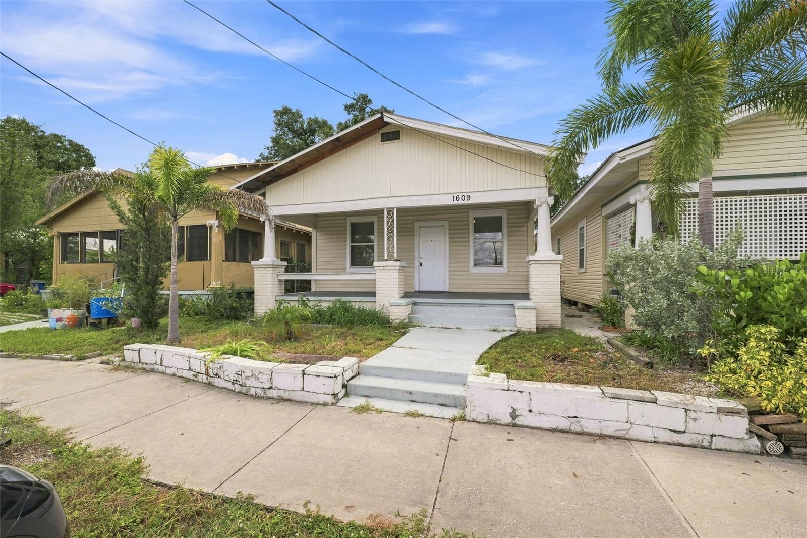 1609 E LAKE AVENUE