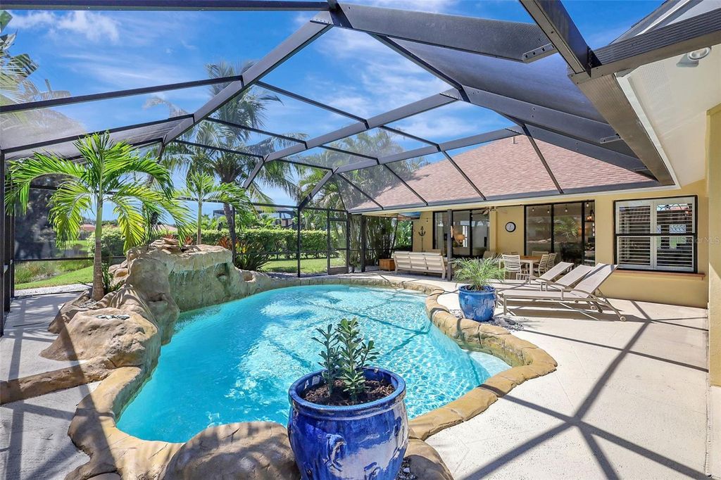 Photo of 4939 Fallcrest Circle, Sarasota, FL 34233 (MLS # A4670527)