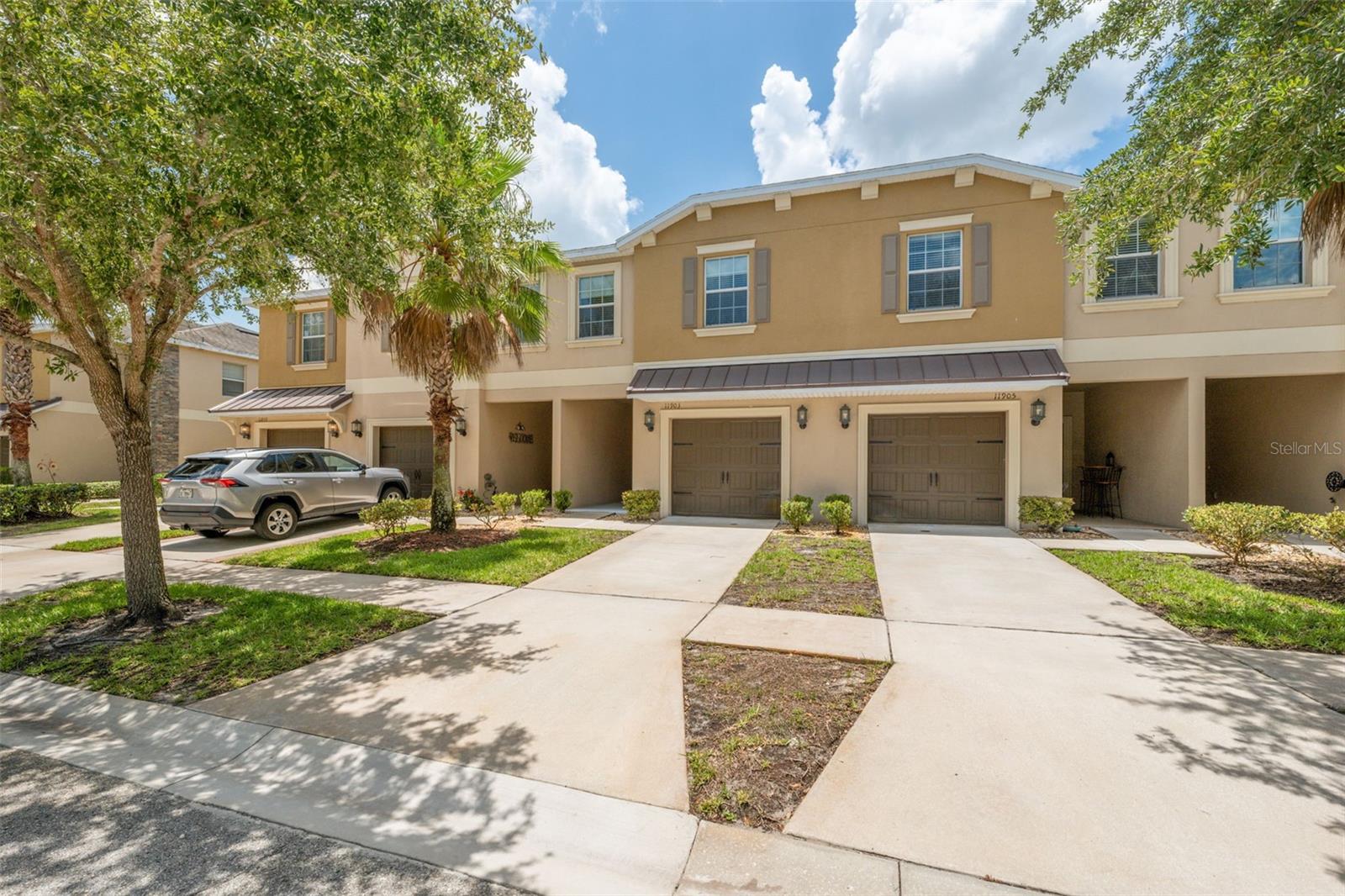 Photo 2 of 46 of 11903 GREENGATE DRIVE townhome