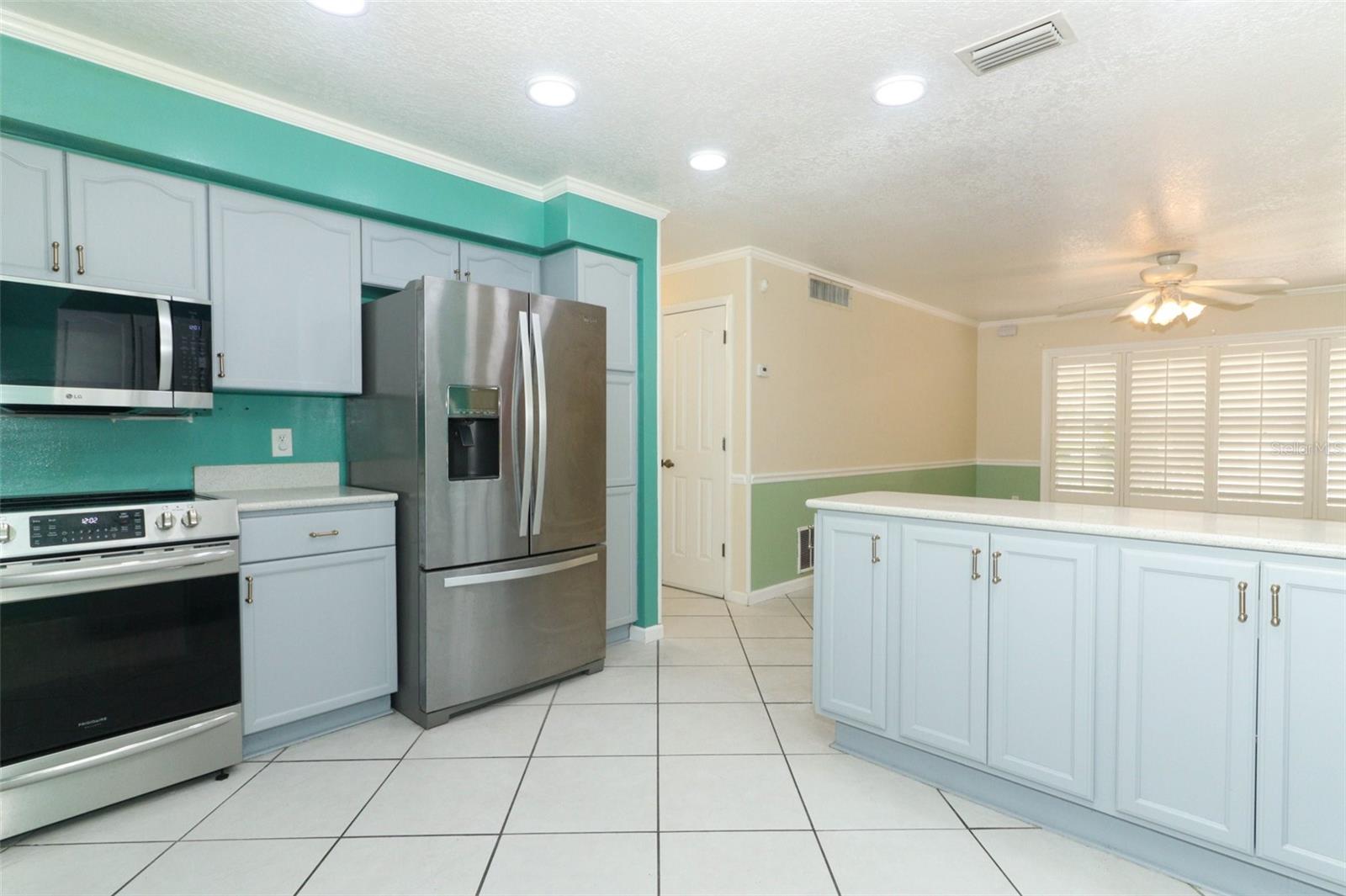 645 PEACHWOOD DRIVE