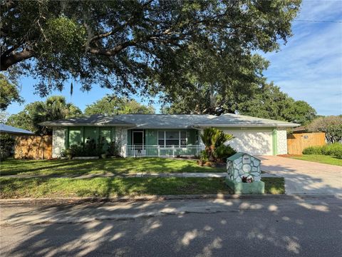 645 PEACHWOOD DRIVE ALTAMONTE SPRINGS FL 32714