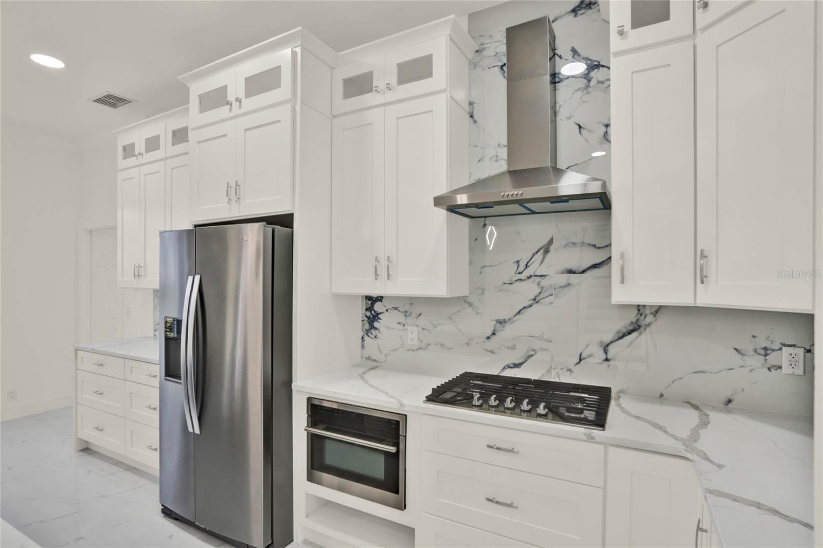 KEENES POINTE - Residential Lease