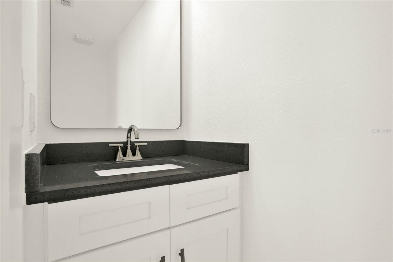 KEENES POINTE - Residential Lease