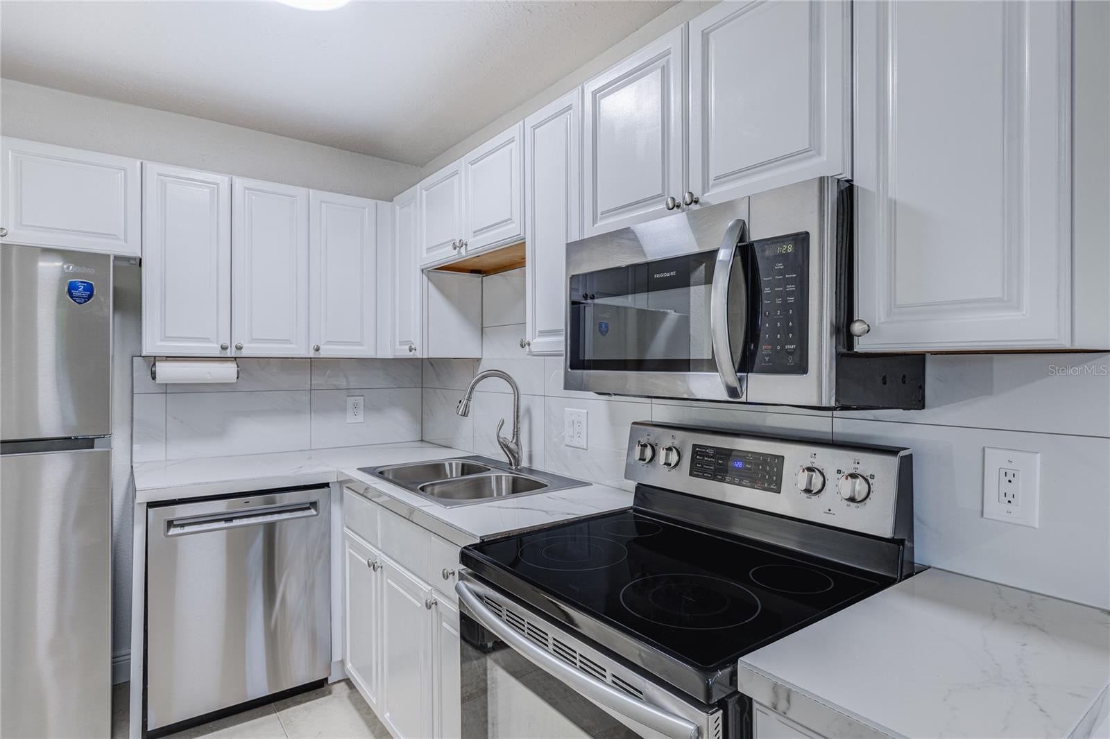 13718 ORANGE SUNSET DRIVE 202