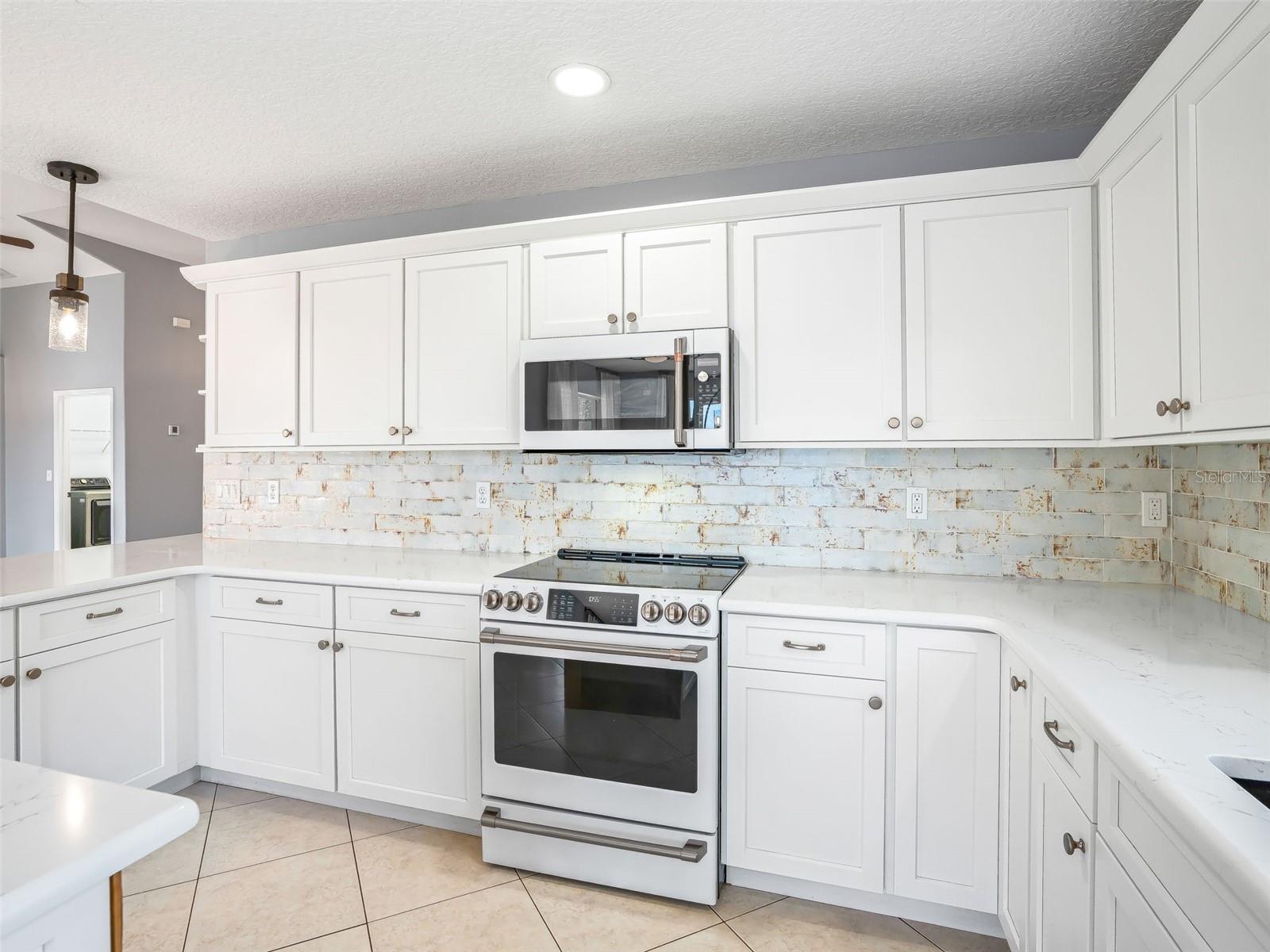 LAKE IDLEWILD - Residential