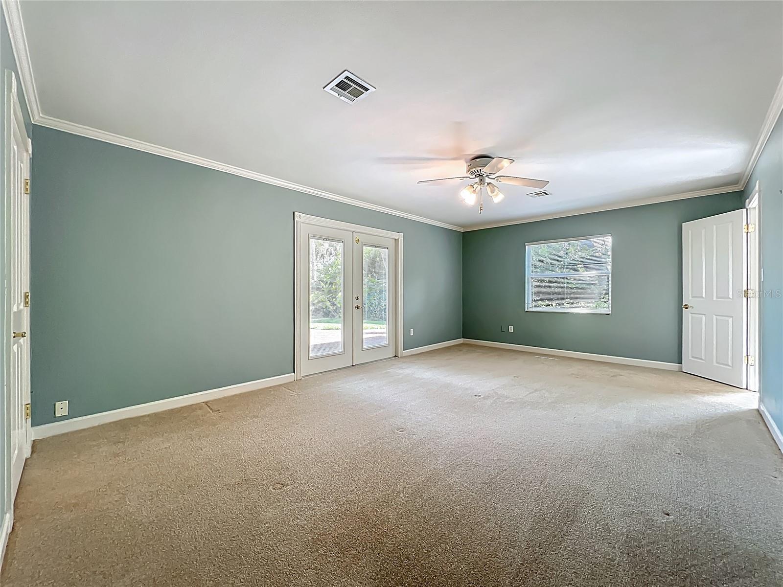 TAVARES BANNING BEACH - Residential