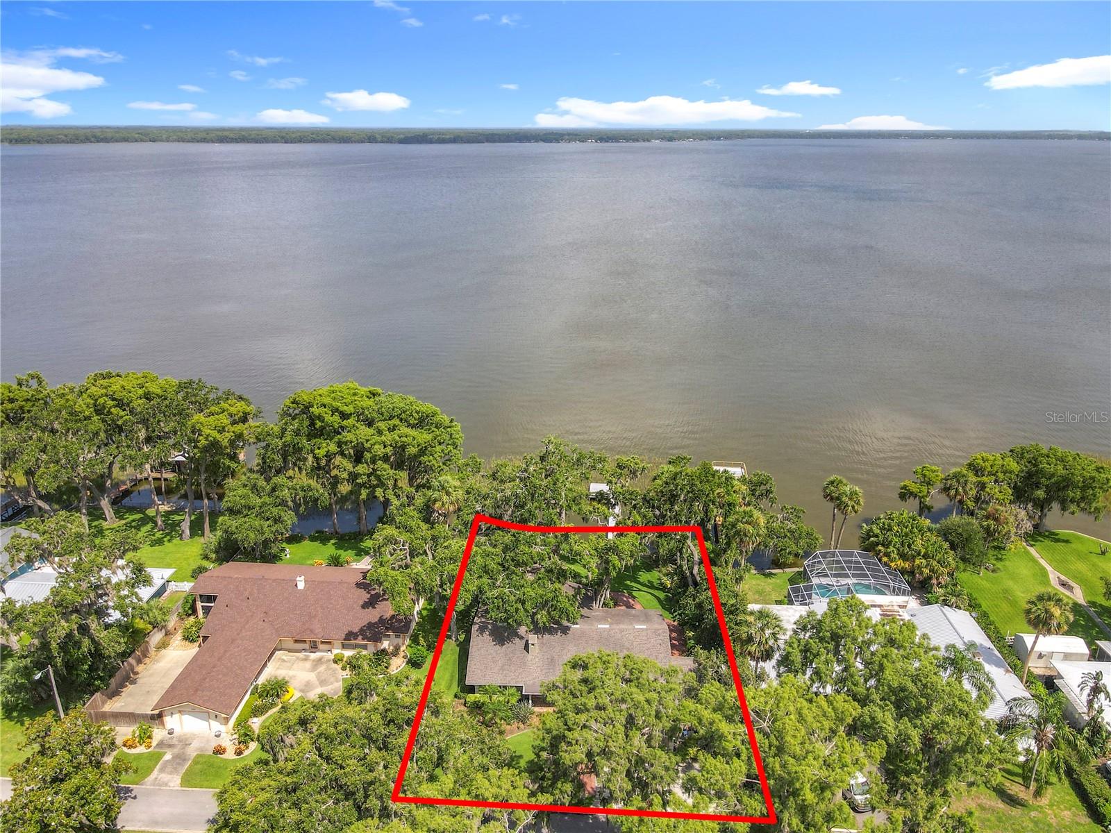 TAVARES BANNING BEACH - Residential