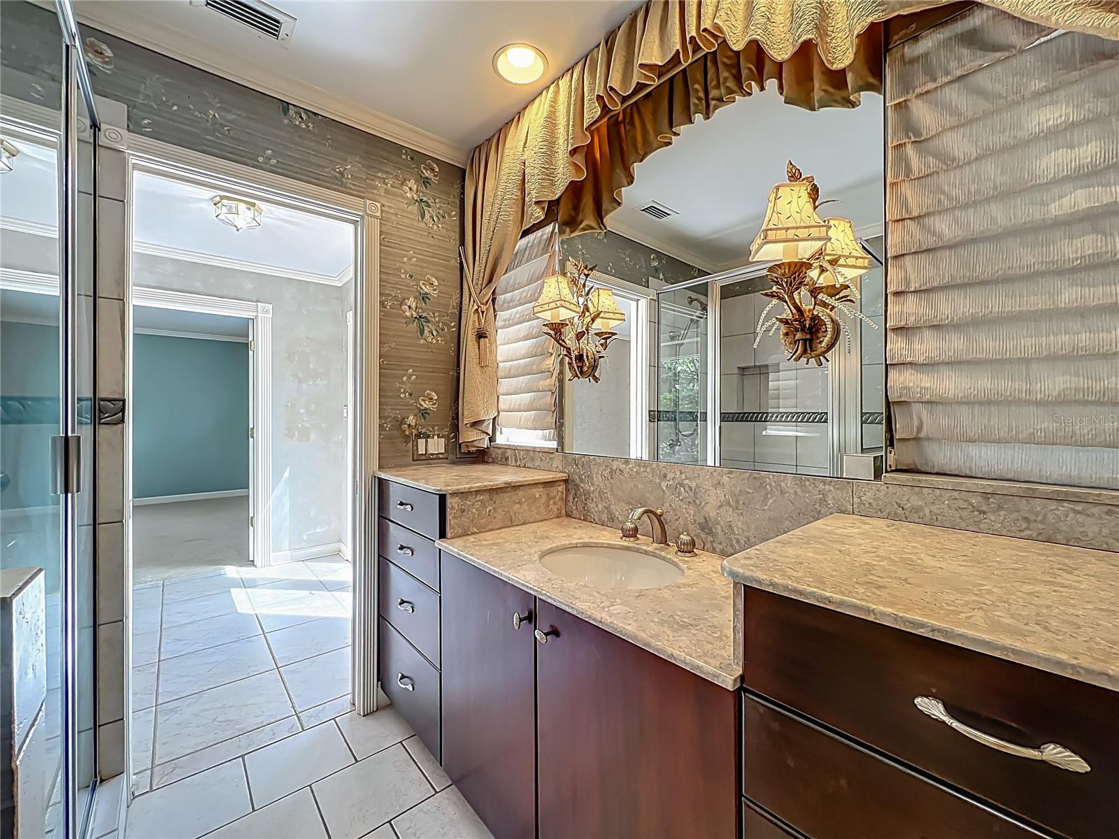 TAVARES BANNING BEACH - Residential