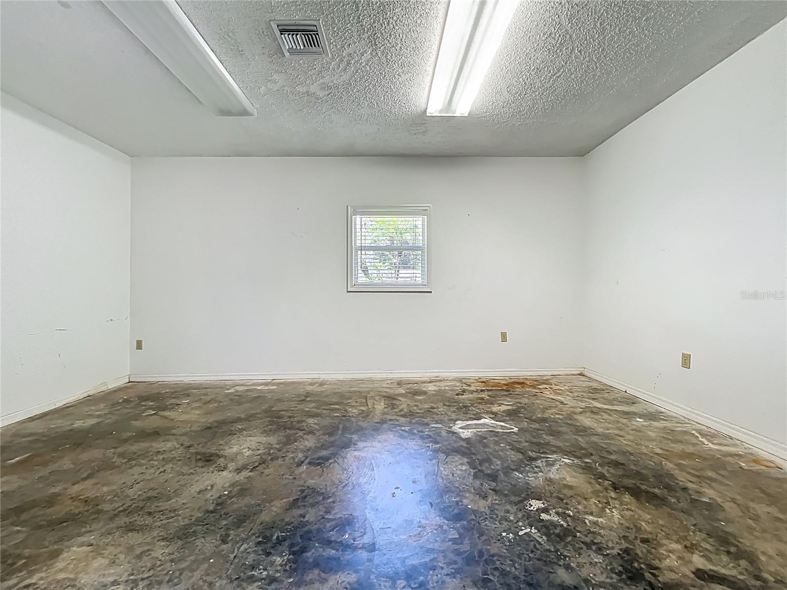 TAVARES BANNING BEACH - Residential