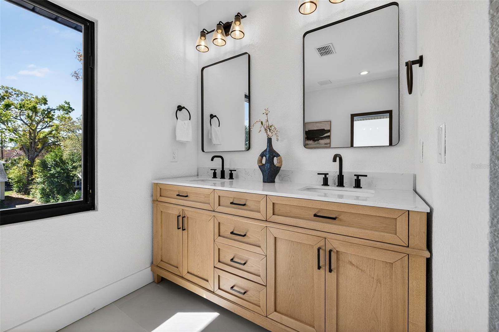 BARNARD ERASTUS A S REV SUB - Residential