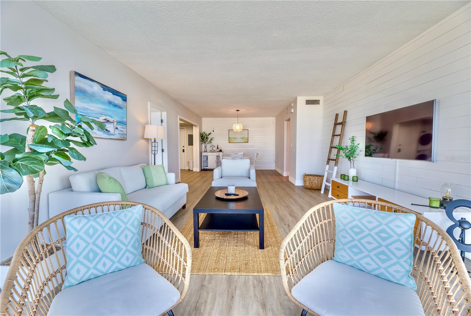 PIERCE 100 CONDO - Residential