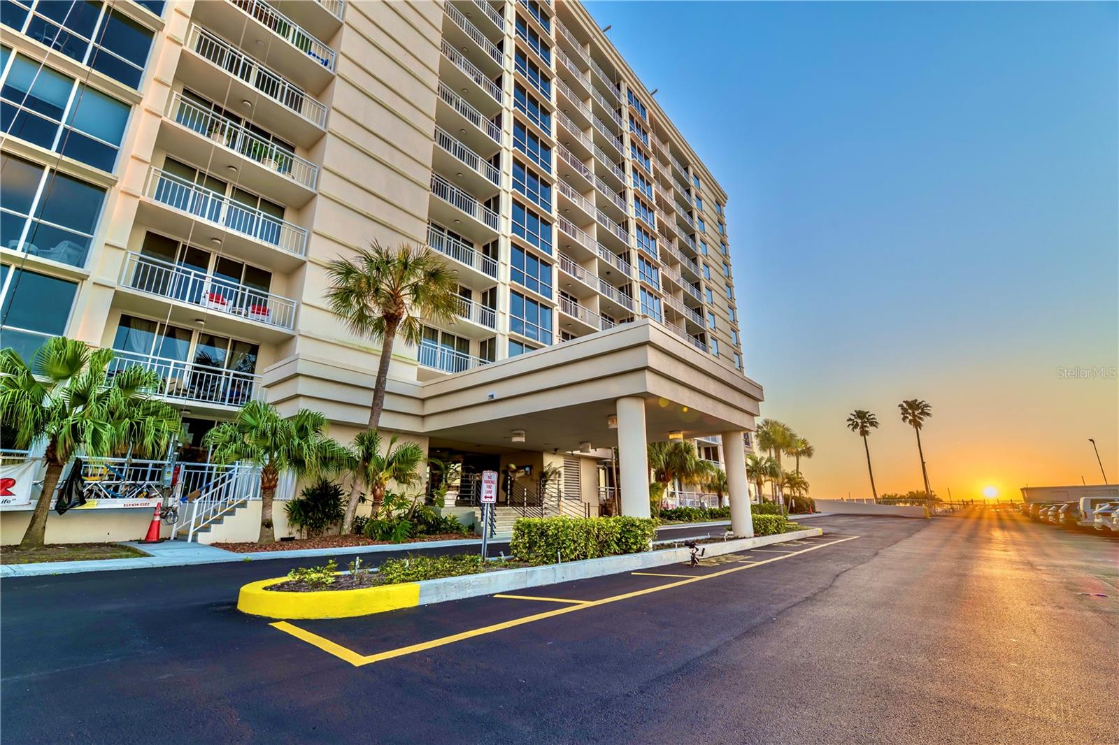 PIERCE 100 CONDO - Residential